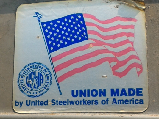 สว่านแท่น Clausing ของอเมริกา ตัวใหญ่สูง 2 ม. หน้าโต็ะกว้างมากใช้ไฟ 220 V.ปรับตัวชุดหัวทั้งชุดขึ้นลงได้ มอเตอร์มิตซูบิชิ 1 แรงม้า ปรับรอบได้ ช้า - เร็ว
