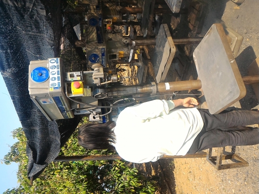 สว่านแท่น Clausing ของอเมริกา ตัวใหญ่สูง 2 ม. หน้าโต็ะกว้างมากใช้ไฟ 220 V.ปรับตัวชุดหัวทั้งชุดขึ้นลงได้ มอเตอร์มิตซูบิชิ 1 แรงม้า ปรับรอบได้ ช้า - เร็ว