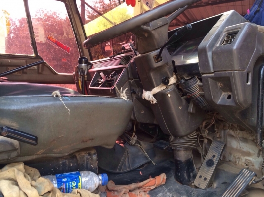 ขายด่วน รถสิบล้อสองเพลาดั้มพ์  MITSU FN527TF1552  สภาพดี  พร้อมใช้งาน  เอกสารพร้อม