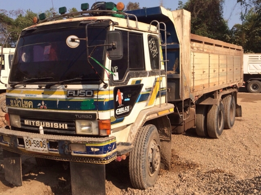 ขายด่วน รถสิบล้อสองเพลาดั้มพ์  MITSU FN527TF1552  สภาพดี  พร้อมใช้งาน  เอกสารพร้อม