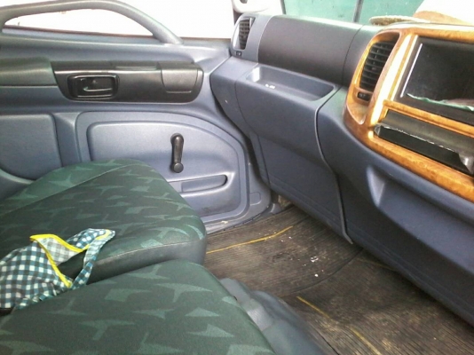 หกล้อ ฮีโน่ FC4J145ปี50ช่วงยาว5.50ม สภาพพร้อมใช้งาน แอร์เย็นๆ ทะเบียนพร้อมโอน