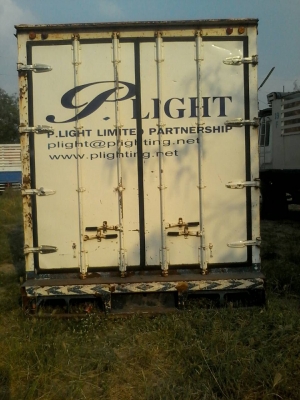 ขายตู้แห้งประตู10บานมีเสากลาง ยาว6.30เมตร สภาพดีราคาไม่แพง