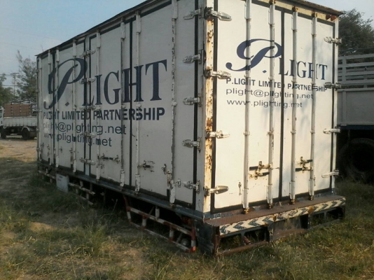 ขายตู้แห้งประตู10บานมีเสากลาง ยาว6.30เมตร สภาพดีราคาไม่แพง