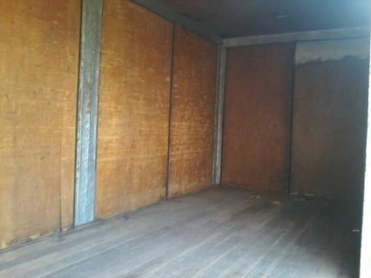 ขายตู้แห้งประตู10บานมีเสากลาง ยาว6.30เมตร สภาพดีราคาไม่แพง