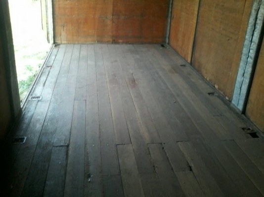 ขายตู้แห้งประตู10บานมีเสากลาง ยาว6.30เมตร สภาพดีราคาไม่แพง