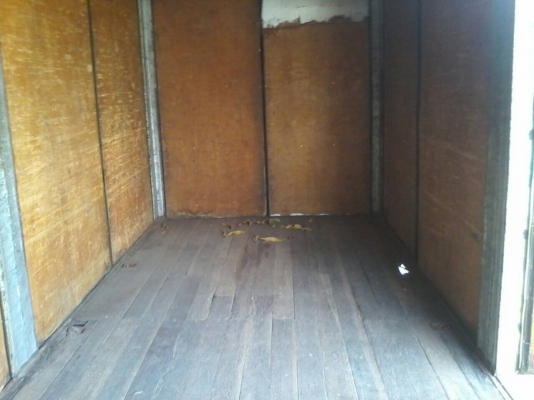 ขายตู้แห้งประตู10บานมีเสากลาง ยาว6.30เมตร สภาพดีราคาไม่แพง