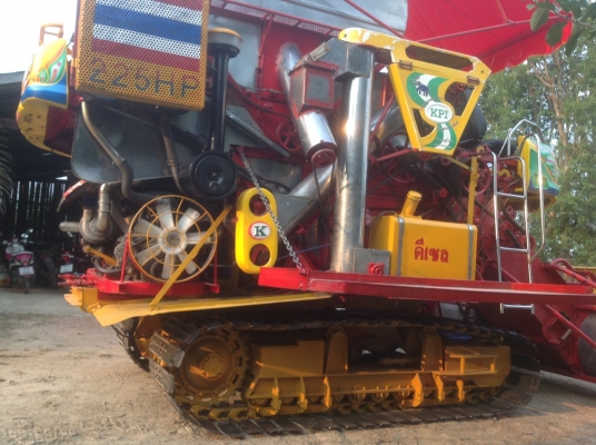 รถเกี่ยวจ้าวช้างไวไฟ