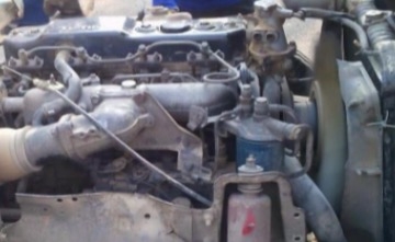 ISUZU NKR 110 HP 4BE1 ปี 39 หกล้อดั๊มพ์ ห้างแท้ กระบะดั๊มพ์เหล็ก 4 ตันความยาว 3.60 เมตรสภาพดีพร้อมบรรทุกหนักพร้อมใช้งานได้เลยครับ เครื่องยนต์แน่นดีแรงดีไม่แตกเยิ้ม ภายในห้องเก๋งคอนโซลครบ พวงมาลัยธรรมดา เกียร์สั้น ช่วงล่างเดิมๆ คานหน้า 5 น็อต ยาง 8.25 ขอบ