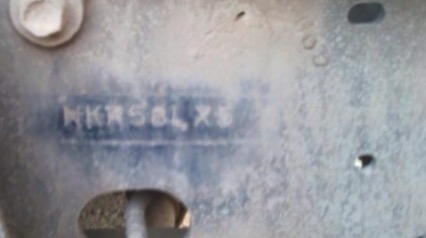 ISUZU NKR 110 HP 4BE1 ปี 39 หกล้อดั๊มพ์ ห้างแท้ กระบะดั๊มพ์เหล็ก 4 ตันความยาว 3.60 เมตรสภาพดีพร้อมบรรทุกหนักพร้อมใช้งานได้เลยครับ เครื่องยนต์แน่นดีแรงดีไม่แตกเยิ้ม ภายในห้องเก๋งคอนโซลครบ พวงมาลัยธรรมดา เกียร์สั้น ช่วงล่างเดิมๆ คานหน้า 5 น็อต ยาง 8.25 ขอบ