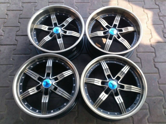 ขายแม็กใหม่ 6รู 139.7 กว้าง 8นิ้ว ขอบ17 หน้าตื้นหลังลึก จำนวน 4 วง