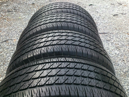 ขายแม็ก TOYOTA VIGO CHAMP ขอบ17 พร้อมยาง มิชลิน 265/65R17 ปลายปี12 สวยๆ จำนวน 1 ชุด พร้อมน๊อตแท้ 24 ตัว