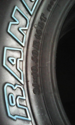 31x10.50R15 DUNLOP GRANDTREK A/T1 ปี2015  ชุด 4 เส้น  tel.081-427-3941 ไอดีไลน์ autobot107