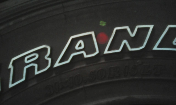 31x10.50R15 DUNLOP GRANDTREK A/T1 ปี2015  ชุด 4 เส้น  tel.081-427-3941 ไอดีไลน์ autobot107