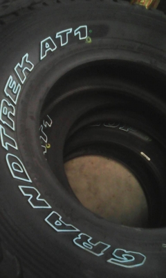 31x10.50R15 DUNLOP GRANDTREK A/T1 ปี2015  ชุด 4 เส้น  tel.081-427-3941 ไอดีไลน์ autobot107