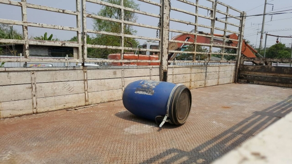 หกล้อ ฮีโน่ FD1J195ปี47ช่วงยาว 6.50ม สภาพดีสวยเดิมๆแอร์แย็นๆพร้อมใช้งาน เล่มทะเบียนพร้อมโอน