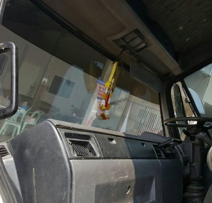 หกล้อ ฮีโน่ FD1J195ปี47ช่วงยาว 6.50ม สภาพดีสวยเดิมๆแอร์แย็นๆพร้อมใช้งาน เล่มทะเบียนพร้อมโอน