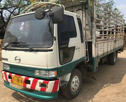 หกล้อ ฮีโน่ FD1J195ปี47ช่วงยาว 6.50ม สภาพดีสวยเดิมๆแอร์แย็นๆพร้อมใช้งาน เล่มทะเบียนพร้อมโอน