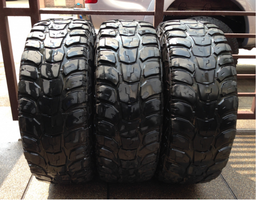 ยาง Mud Kumho 265 75 16 พร้อมใช้งาน จำนวน 3เส้น ราคาไม่แพง