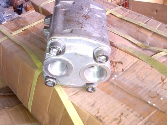 ขายปั้มไฮโดรลิกรถเครน5 ตัน6000บาทโทร0920976322 ขายปั้มไฮโดรลิกรถเครน5 ตัน6000บาทโทร0920976322