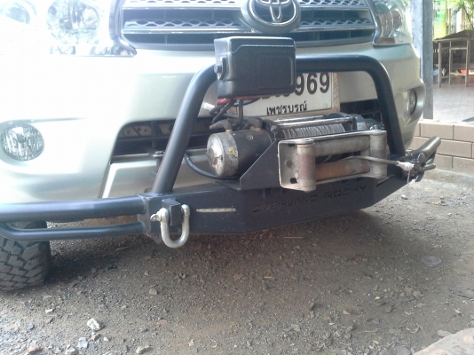 ขายกันชน OVERLAND-ROCKY ใส่โตโยต้าวีโก้ ฟอร์จูนเนอร์