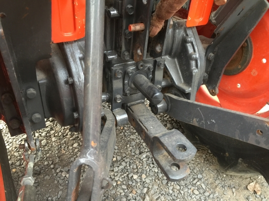 ขายด่วนรถไถคูโบต้า L3608(4WD)2เพลา พร้อมอุปกรณ์ใบมีดดันดินหน้าและผานพรวน รถสวยมีเล่มทะเบียนพร้อม สนใจโทร 081-9136451 ค่ะ