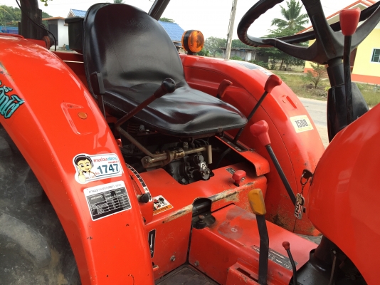 ขายด่วนรถไถคูโบต้า L3608(4WD)2เพลา พร้อมอุปกรณ์ใบมีดดันดินหน้าและผานพรวน รถสวยมีเล่มทะเบียนพร้อม สนใจโทร 081-9136451 ค่ะ