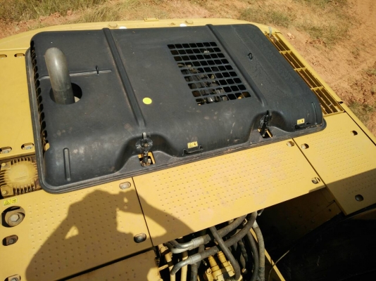 ขายรถแบคโฮ CAT 320 D เอกสารใบแจ้งจำหน่าย 6000 ชม.ราคา 2100000