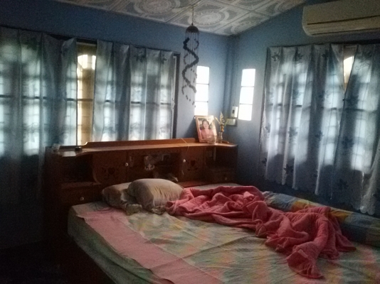 ขายบ้านพร้อมที่ดิน 3ห้องนอน หนึ่งห้องน้ำ หนึ่งห้องครัว เนื่อที่สองงานกว่า ราคา1.3ล้านบาท  บ้านตั้งอยู่หมู่3บ้านสามง่าม ต วังบัว อ คลองขลุง จ กำแพงเพชร สนใจโทร0813655997อำพร พาเจริญ