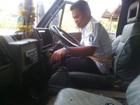 รถหกล้ออีซูสุ115ราคา250000บาทรถพร้อมใช้เล่มทะเบียนพร้อม