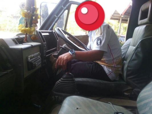 รถหกล้ออีซูสุ115ราคา250000บาทรถพร้อมใช้เล่มทะเบียนพร้อม