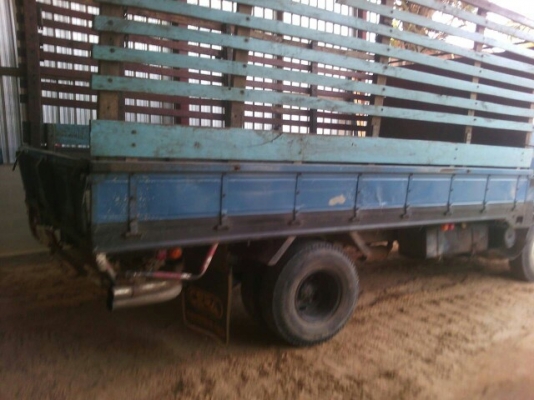 รถหกล้ออีซูสุ115ราคา250000บาทรถพร้อมใช้เล่มทะเบียนพร้อม