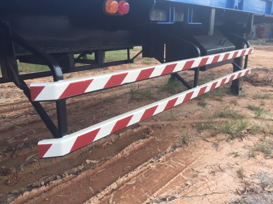 ขายหางเทรลเลอร์พื้นเรียบอู่สามมิตร 3 เพลาปี 2545 ราคา 320000