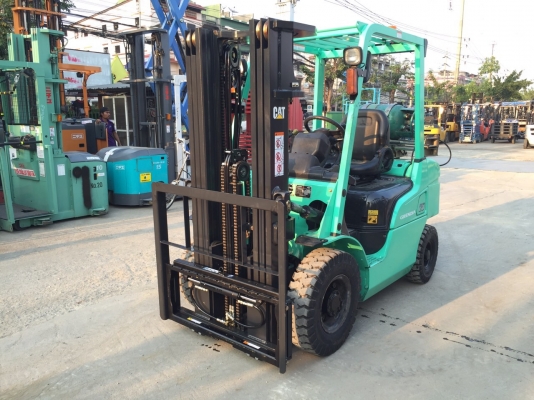 รถยกมิตซูบิชิ น้ำหนักยก 2.5 ตัน เสาสูง 4.5 เมตร แผงงาสไลด์ เครื่องเบนซินติดแก๊สเรียบร้อย เกียร์ออโต้