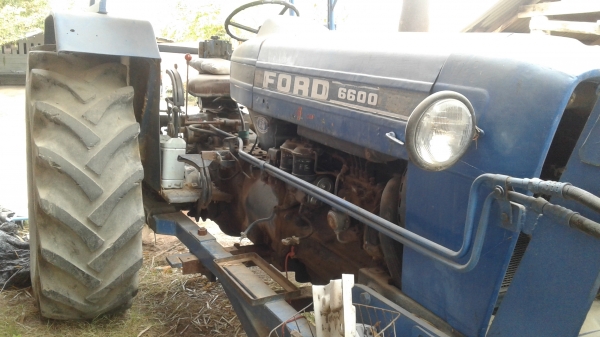 ขายตามสภาพรถไถฟอดร์6600พร้อมใช้งาน