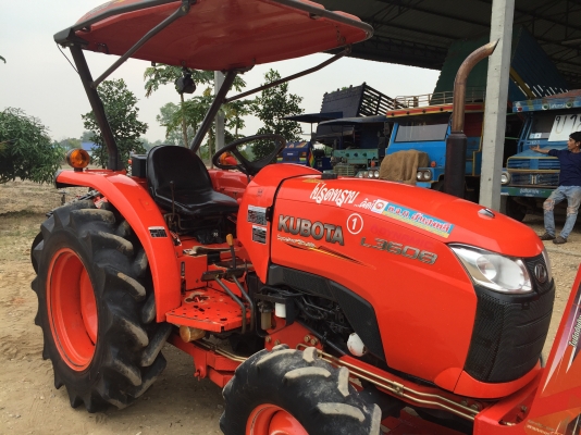 ขายรถไถคูโบต้า L3608(4WD)พร้อมอุปกรณ์ ราคา 298,000 บาท สนใจติดต่อ 081-9136451 คุณโบว์