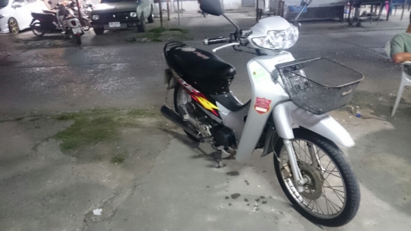 wave 100 ไมล์ฟ้า รถบ้านคับ