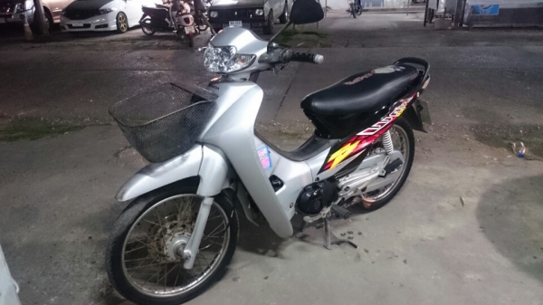 wave 100 ไมล์ฟ้า รถบ้านคับ wave 100 ไมล์ฟ้า รถบ้านคับ