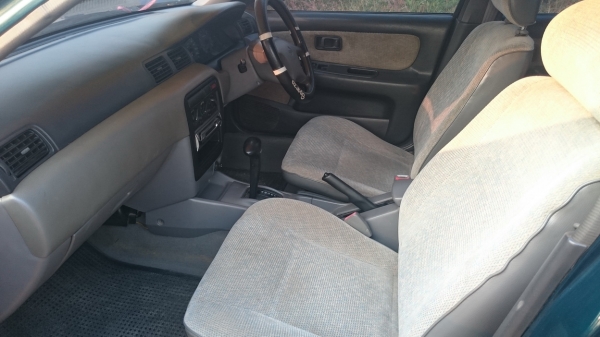 Nissan Sunny AT