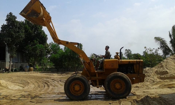 **290,000 บ.ต่อรอง/// รถตักล้อยาง JH30B เอวแข็ง ขยายบุ้งกี๋ ต่อแขน ครบ พร้อมใช้ เครื่อง/ปั้ม เดิม เก่านอก ใช้งานมาประมาณปีกว่า สวยเดิม สัญญาซื้อขาย **ขาย KOMATSU JH30B รถตักล้อยาง เอวแข็ง ต่อแขน ขยายบุ้งกี๋แล้ว สภาพพร้อมใช้งาน บอดี้สวย เอกสารสัญญาซื้อขาย **290,000 บ.ต่อรอง/// รถตักล้อยาง JH30B เอวแข็ง ขยายบุ้งกี๋ ต่อแขน ครบ พร้อมใช้ เครื่อง/ปั้ม เดิม เก่านอก ใช้งานมาประมาณปีกว่า สวยเดิม สัญญาซื้อขาย **ขาย KOMATSU JH30B รถตักล้อยาง เอวแข็ง ต่อแขน ขยายบุ้งกี๋แล้ว สภาพพร้อมใช้งาน บอดี้สวย เอกสารสัญญาซื้อขาย