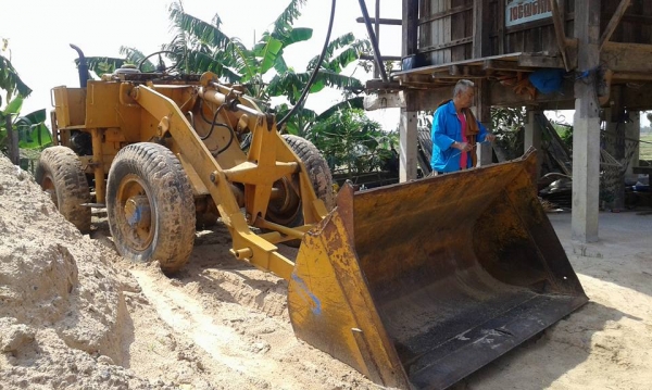 **290,000 บ.ต่อรอง/// รถตักล้อยาง JH30B เอวแข็ง ขยายบุ้งกี๋ ต่อแขน ครบ พร้อมใช้ เครื่อง/ปั้ม เดิม เก่านอก ใช้งานมาประมาณปีกว่า สวยเดิม สัญญาซื้อขาย **ขาย KOMATSU JH30B รถตักล้อยาง เอวแข็ง ต่อแขน ขยายบุ้งกี๋แล้ว สภาพพร้อมใช้งาน บอดี้สวย เอกสารสัญญาซื้อขาย **290,000 บ.ต่อรอง/// รถตักล้อยาง JH30B เอวแข็ง ขยายบุ้งกี๋ ต่อแขน ครบ พร้อมใช้ เครื่อง/ปั้ม เดิม เก่านอก ใช้งานมาประมาณปีกว่า สวยเดิม สัญญาซื้อขาย **ขาย KOMATSU JH30B รถตักล้อยาง เอวแข็ง ต่อแขน ขยายบุ้งกี๋แล้ว สภาพพร้อมใช้งาน บอดี้สวย เอกสารสัญญาซื้อขาย