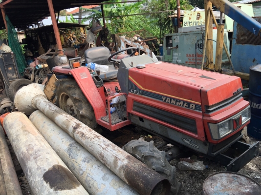 ขารถไถ Yanmar แบบขับ4 เป็นมือสองจากญีปุ่น พร้อมใช้งาน