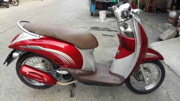Scoopy i ปี 55 เครื่องเดิม แน่นๆ มีเล่ม เอกสารครบ  โทร. 02-9165022,099-0812001