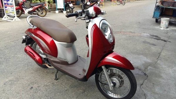 Scoopy i ปี 55 เครื่องเดิม แน่นๆ มีเล่ม เอกสารครบ  โทร. 02-9165022,099-0812001