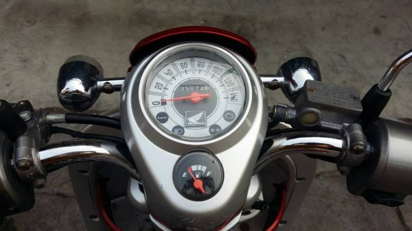 Scoopy i ปี 55 เครื่องเดิม แน่นๆ มีเล่ม เอกสารครบ  โทร. 02-9165022,099-0812001