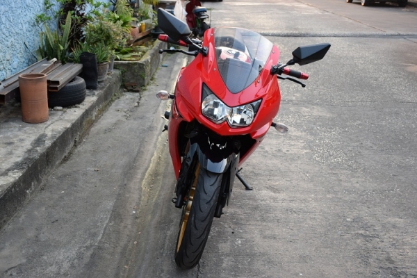 Ninja250 ปลายปี2012  รถบ้านแท้มือเดียว  เล่มชุดโอนครบ ของแต่งแน่น