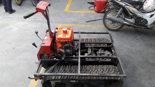 รถบรรทุกตึนตะขาบเล็ก