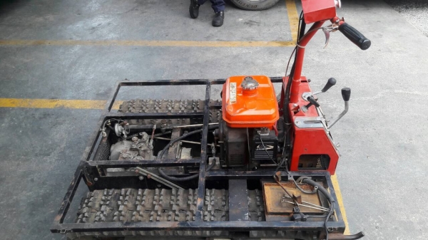 รถบรรทุกตึนตะขาบเล็ก