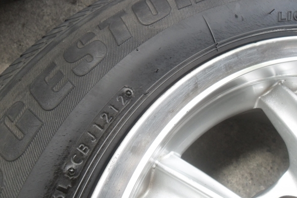 ล้อแม็ก15นิ้ว6รุ พร้อมยาง สวยๆ 4 ล้อ ราคา 5800 บาท ล้อแม็ก15นิ้ว6รุ พร้อมยาง สวยๆ 4 ล้อ ราคา 5800 บาท