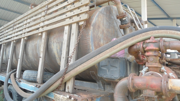 ขายรถน้ำ10ล้อ เครื่อง 6ิBF ชุดปั้มนำ้ เครื่องปั้มน้ำครบๆ เครื่องปั้มน้ำเป็นเครื่อง  บิ็กเอ็มฝาแดง