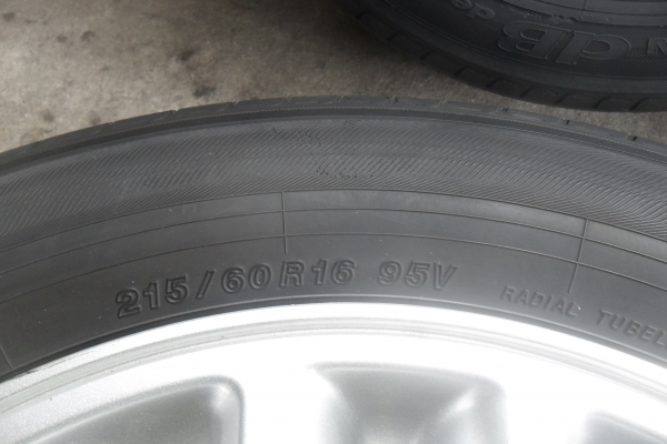 ล้อแม็ก16นิ้ว6รู อีสุ พร้อมยาง สวยๆ 4 ล้อ ราคา 7900 บาท